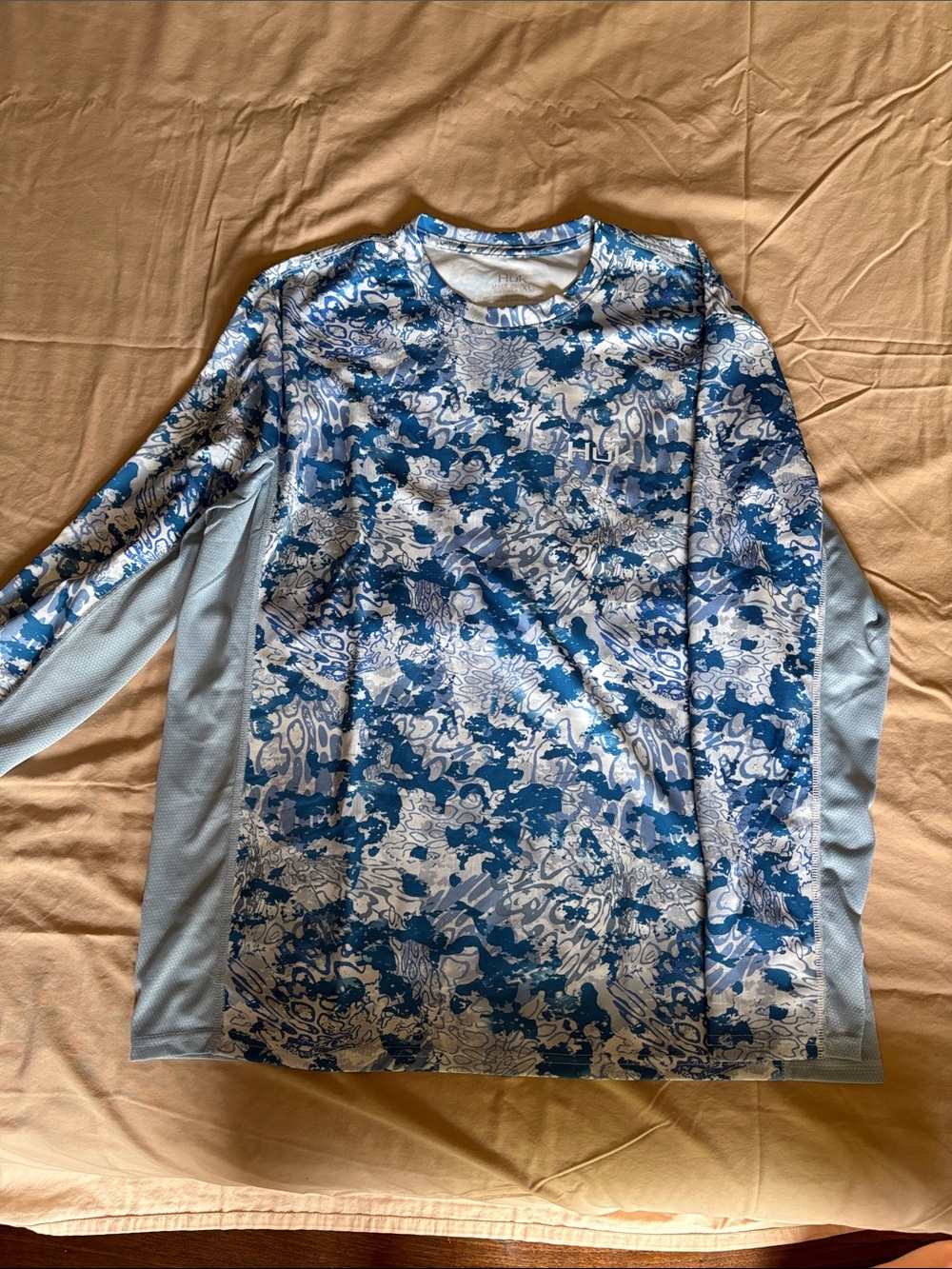Huk Blue & White Camo Long Sleeve Fishing Shirt